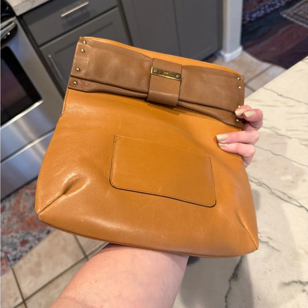 Authentic Chloé Tan Leather Bow Clutch Gold Hardware Flap Envelope Bag - Picture 10 of 14